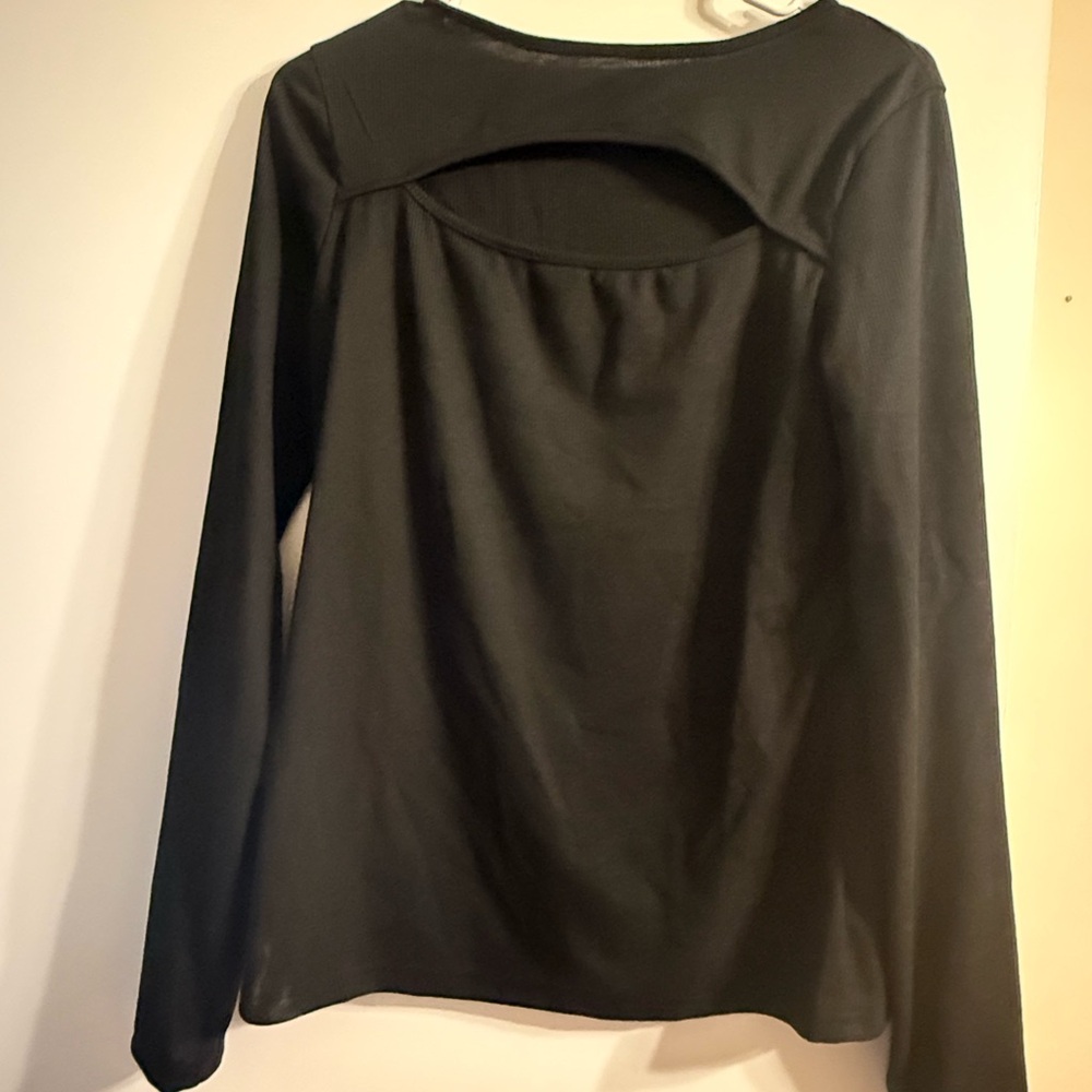 SHEIN Cutout Black Women's Long Sleeve Top